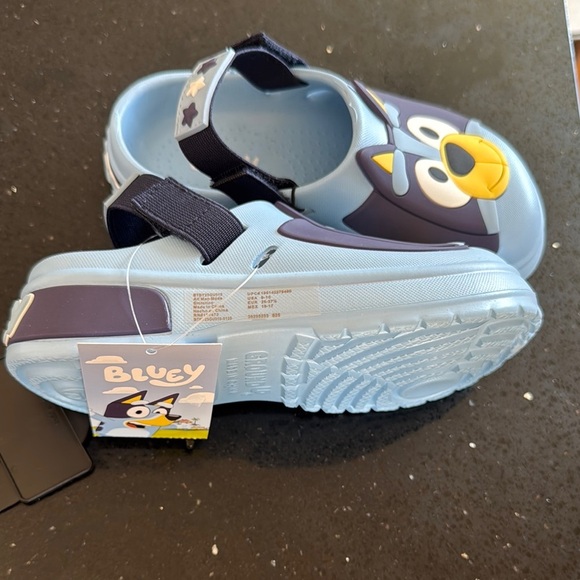 Lucy Blue Cartoon Character Slippers size 9-10 - Picture 2 of 6